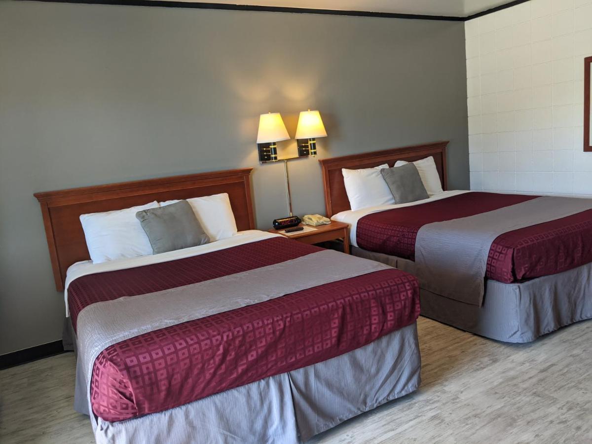 Skyview Motel - Prairie Du Sac Экстерьер фото